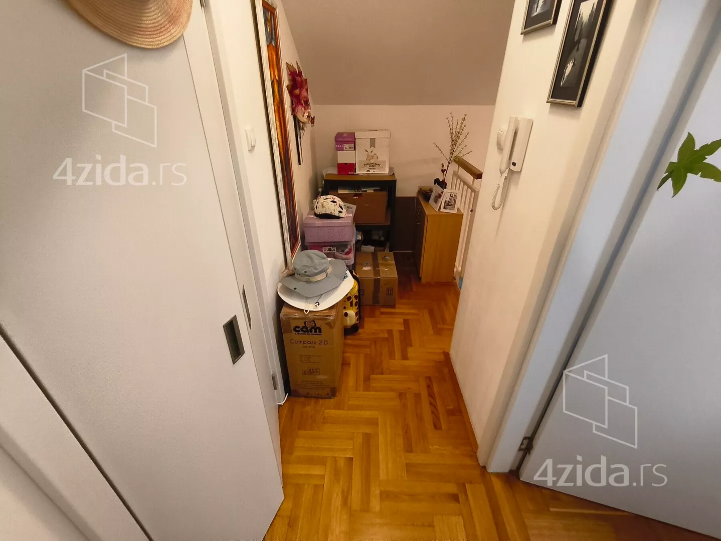 Troiposoban stan | 4zida
