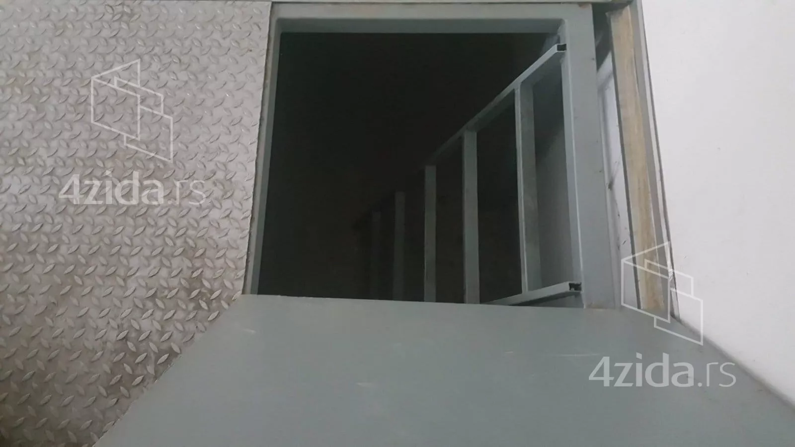 Garaža | 4zida
