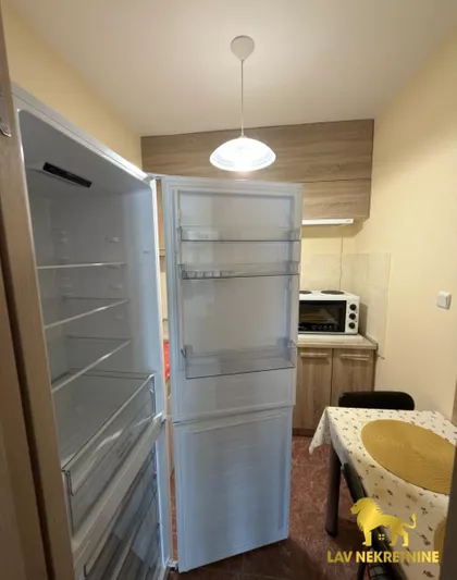 VOJVODE ŠUPLJIKCA | 4zida.rs