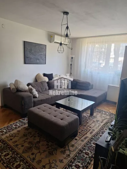 Jovana Bijelića | 4zida.rs