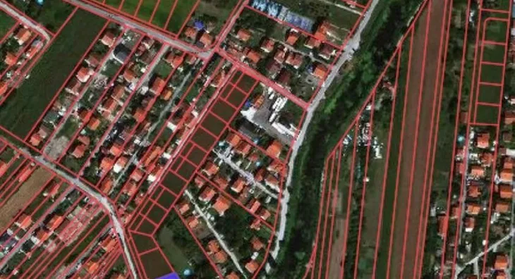 Građevinsko zemljište | 4zida