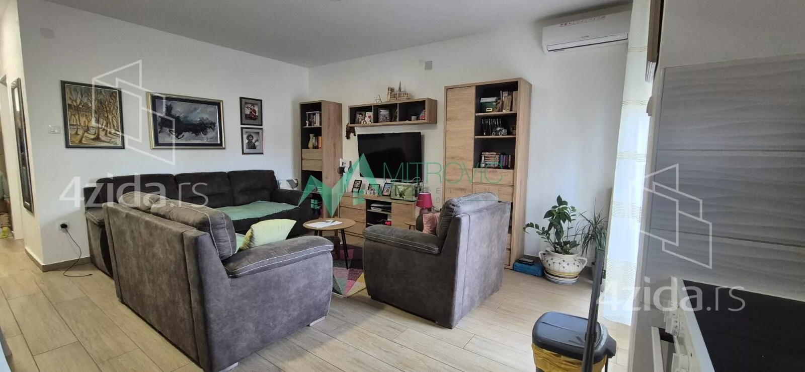 Dvoiposoban stan | 4zida