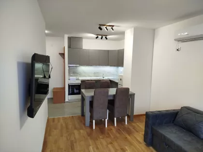 Božidara Adžije 10 | 4zida.rs