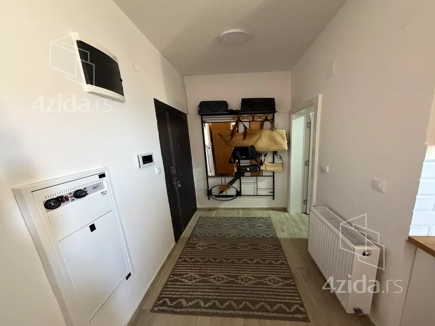 Garsonjera | 4zida