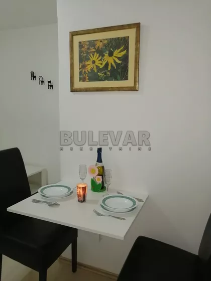 Momčila Milovanovića | 4zida.rs