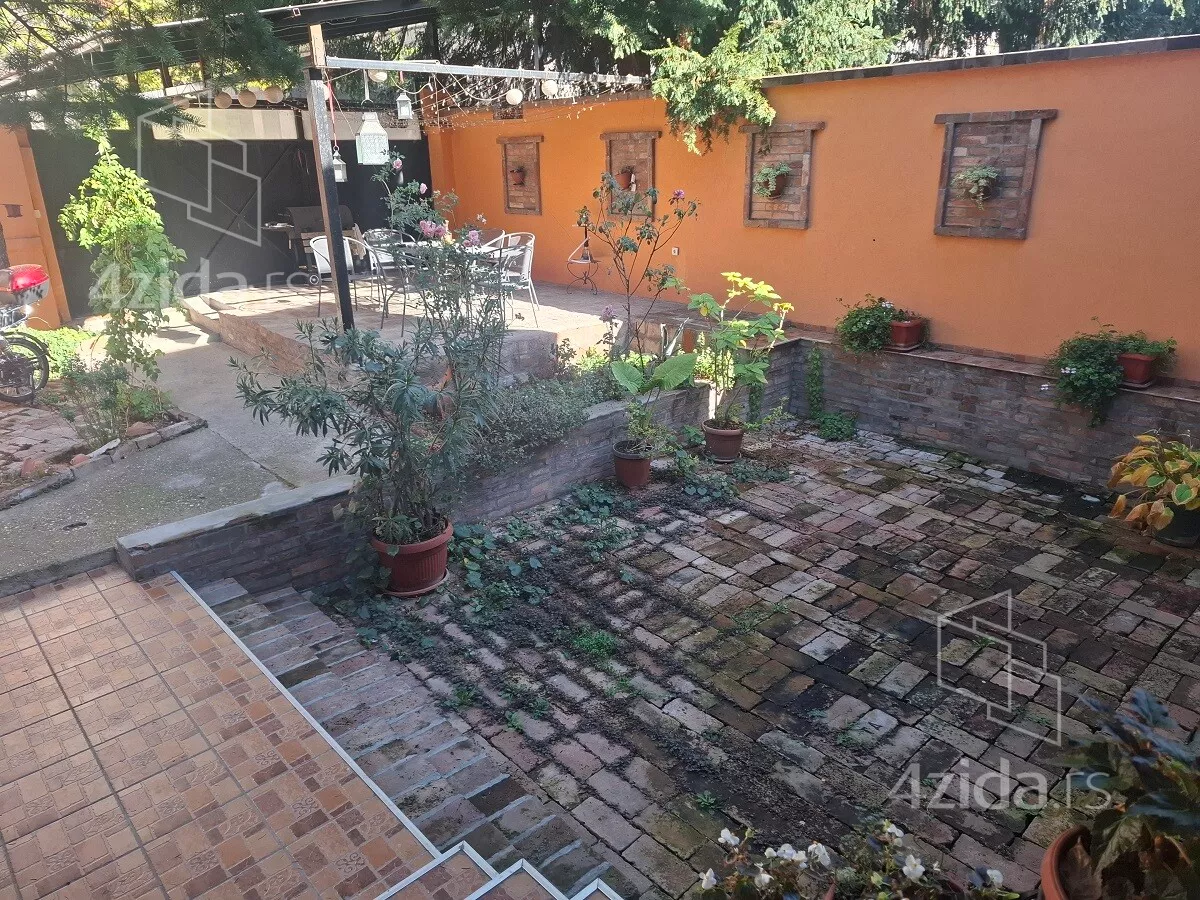 6-etažna kuća | 4zida