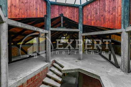 Rujnička 5. prilaz | 4zida.rs