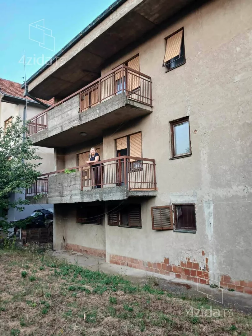 4-etažna kuća | 4zida