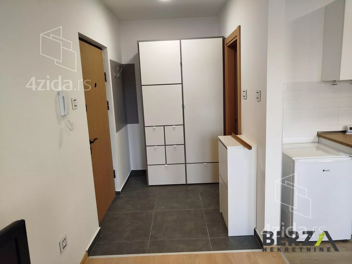 Garsonjera | 4zida