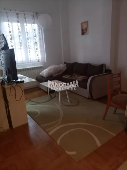 Omladinsko šetalište | 4zida.rs