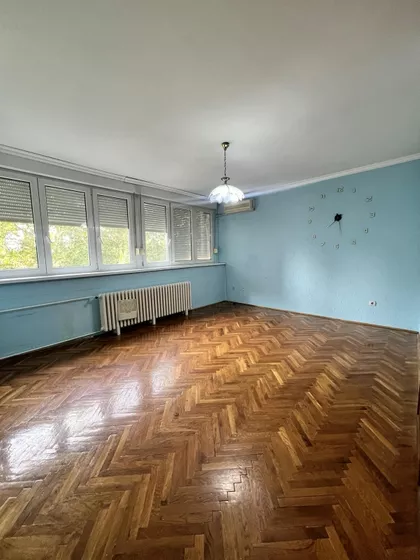 Radijalac | 4zida.rs