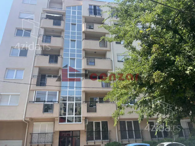 Garaža | 4zida