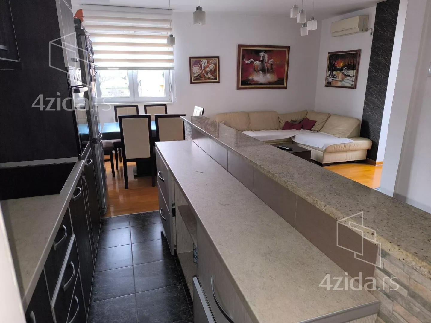 Dvoiposoban stan | 4zida