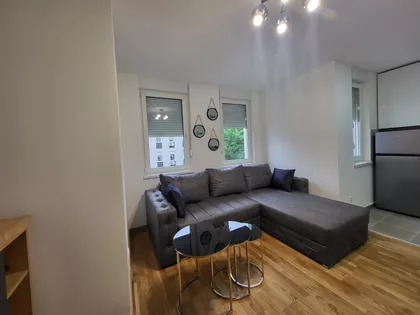 Luke Sučića 2 | 4zida.rs