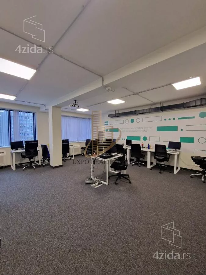 Poslovni prostor | 4zida