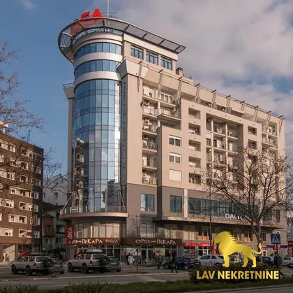 LAZE KOSTIĆA | 4zida.rs