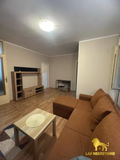 PARISKE KOMUNE | 4zida.rs