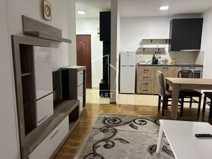 Peka Tepavčevića | 4zida.rs