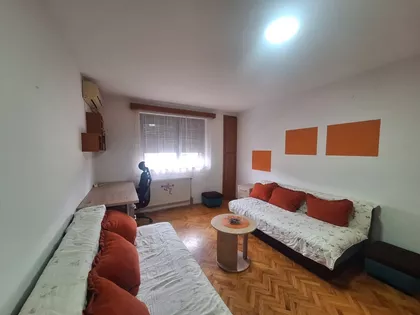 Jug Bogdana 24 | 4zida.rs