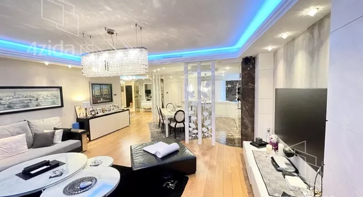 Petoiposoban stan | 4zida