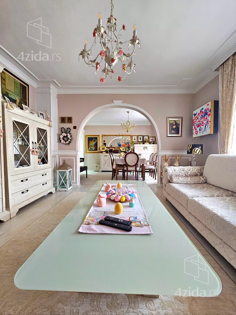 Četvorosoban stan | 4zida