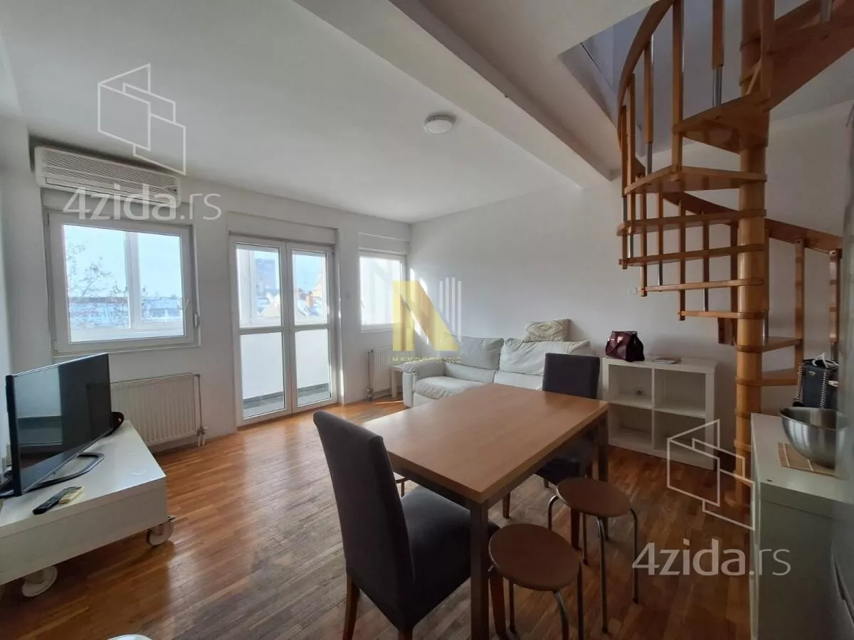 Troiposoban stan | 4zida