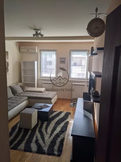 Bulevar Oslobođenja | 4zida.rs