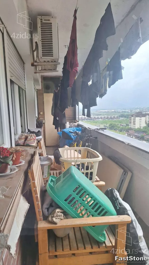 Troiposoban stan | 4zida