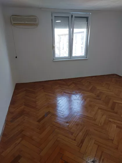 Živinarnik | 4zida.rs
