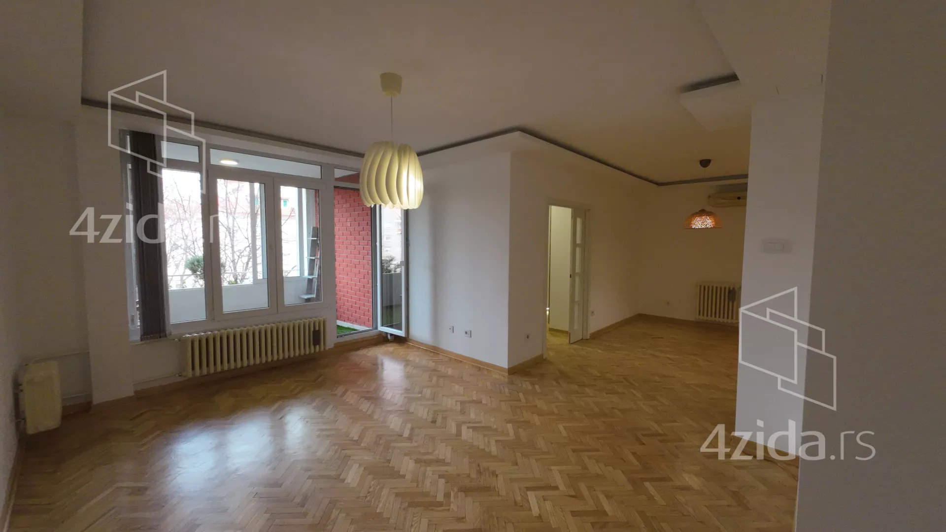 Četvoroiposoban stan | 4zida