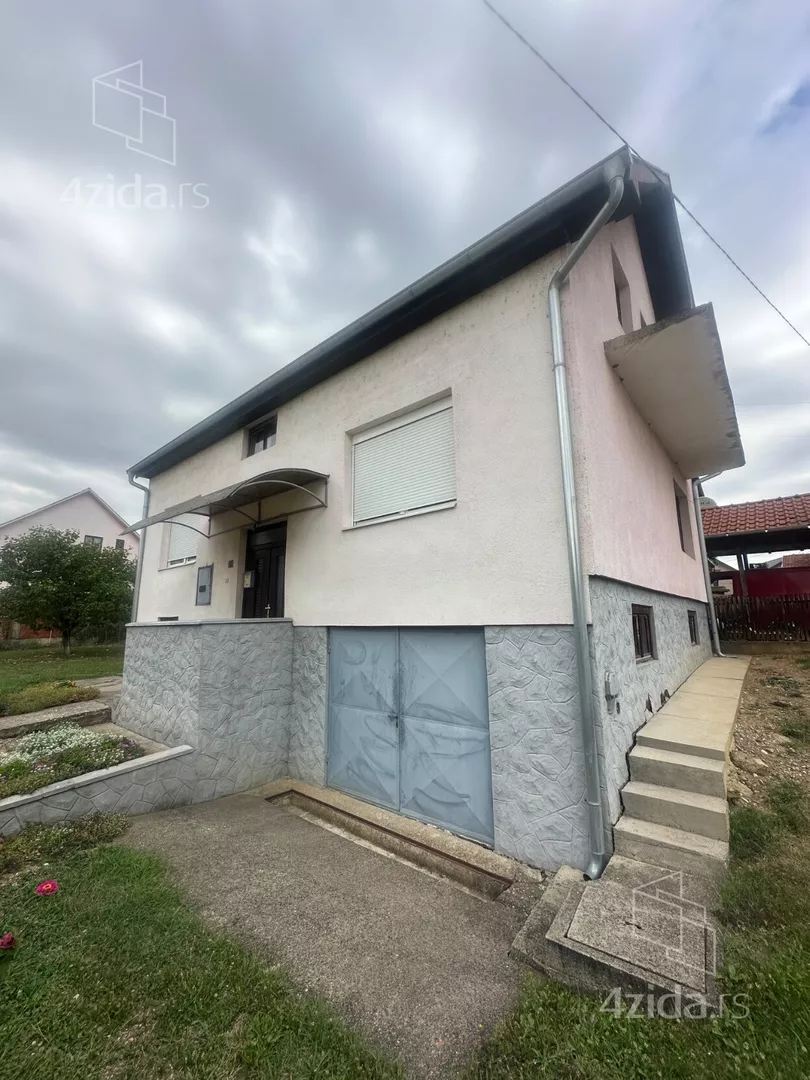 3-etažna kuća | 4zida