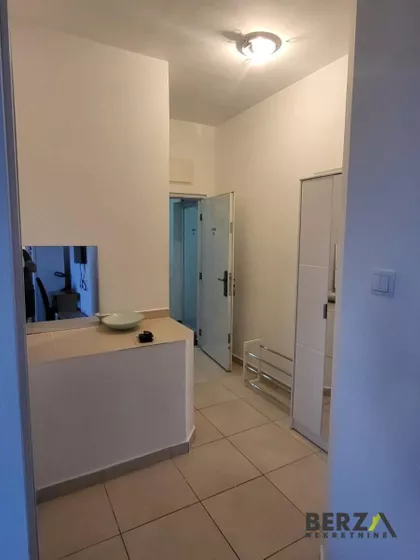 Bulevar Patrijarha Pavla (Somborski Bulevar) | 4zida.rs