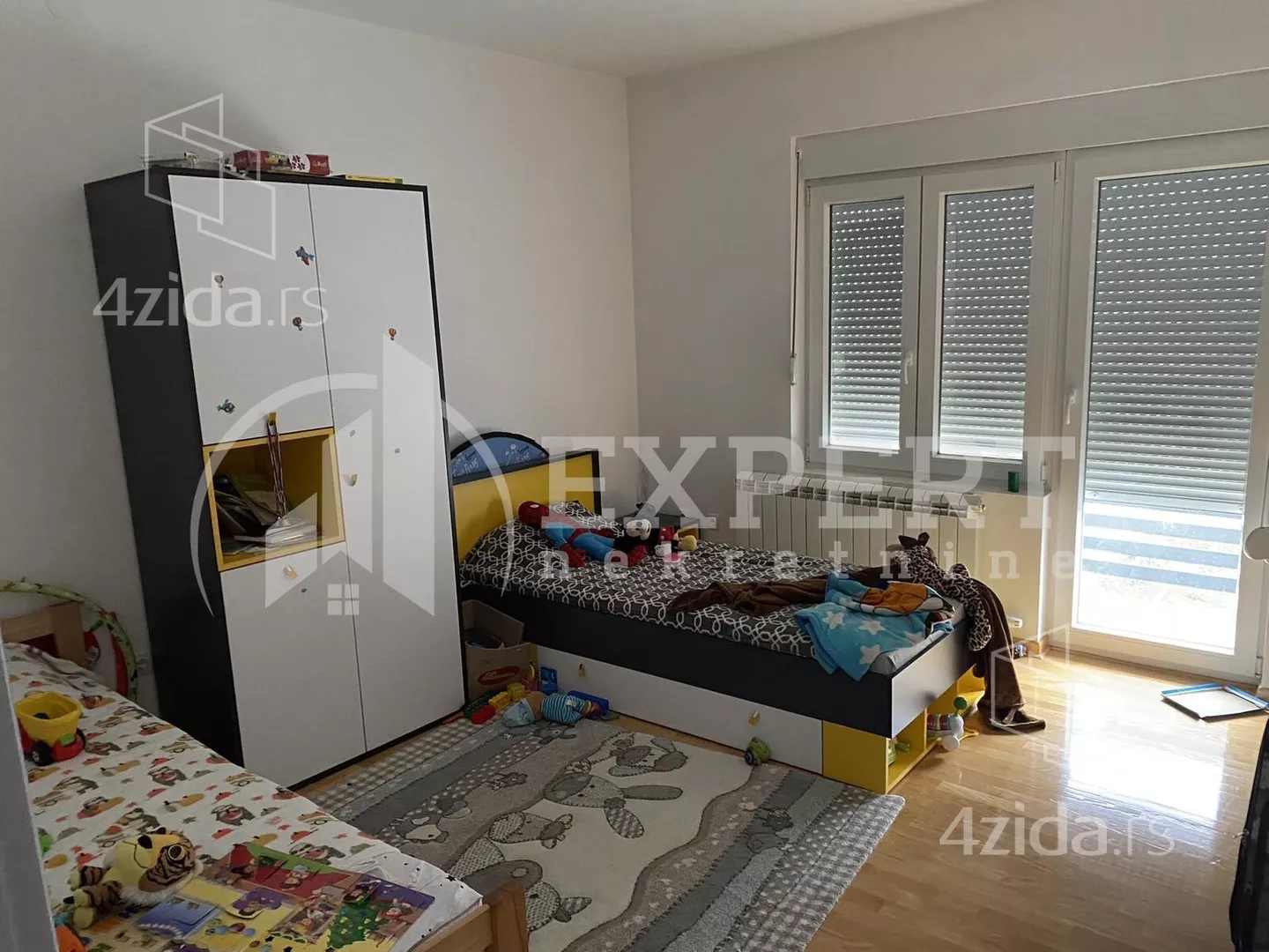 Dvoiposoban stan | 4zida