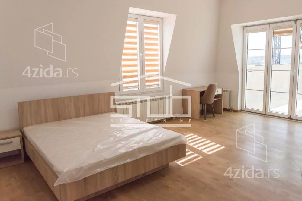 5-etažna kuća | 4zida