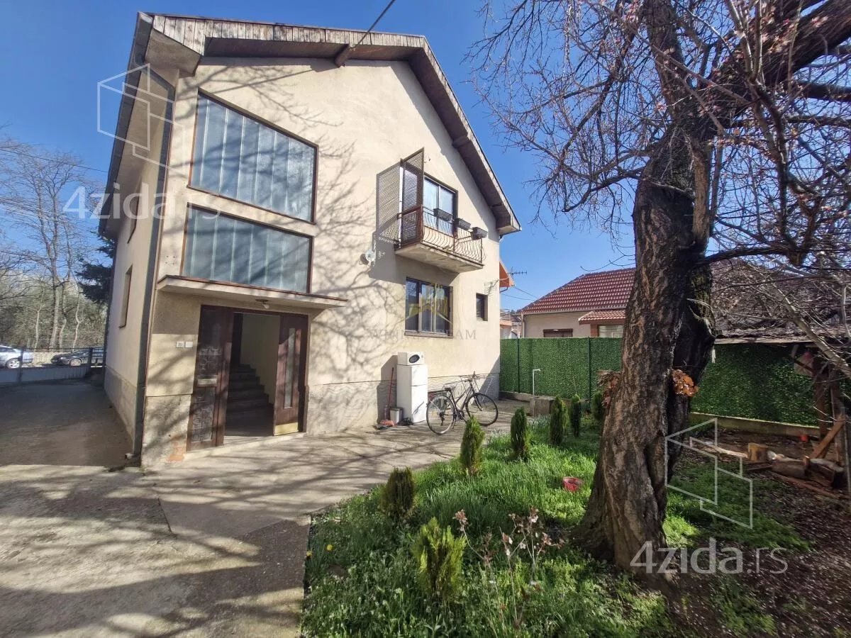 Kuća | 4zida