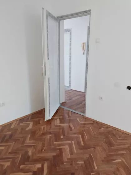 Železnička stanica | 4zida.rs