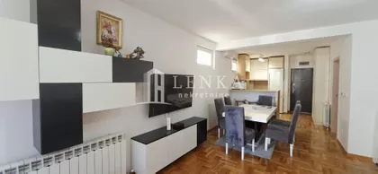 Davorina Jenka | 4zida.rs