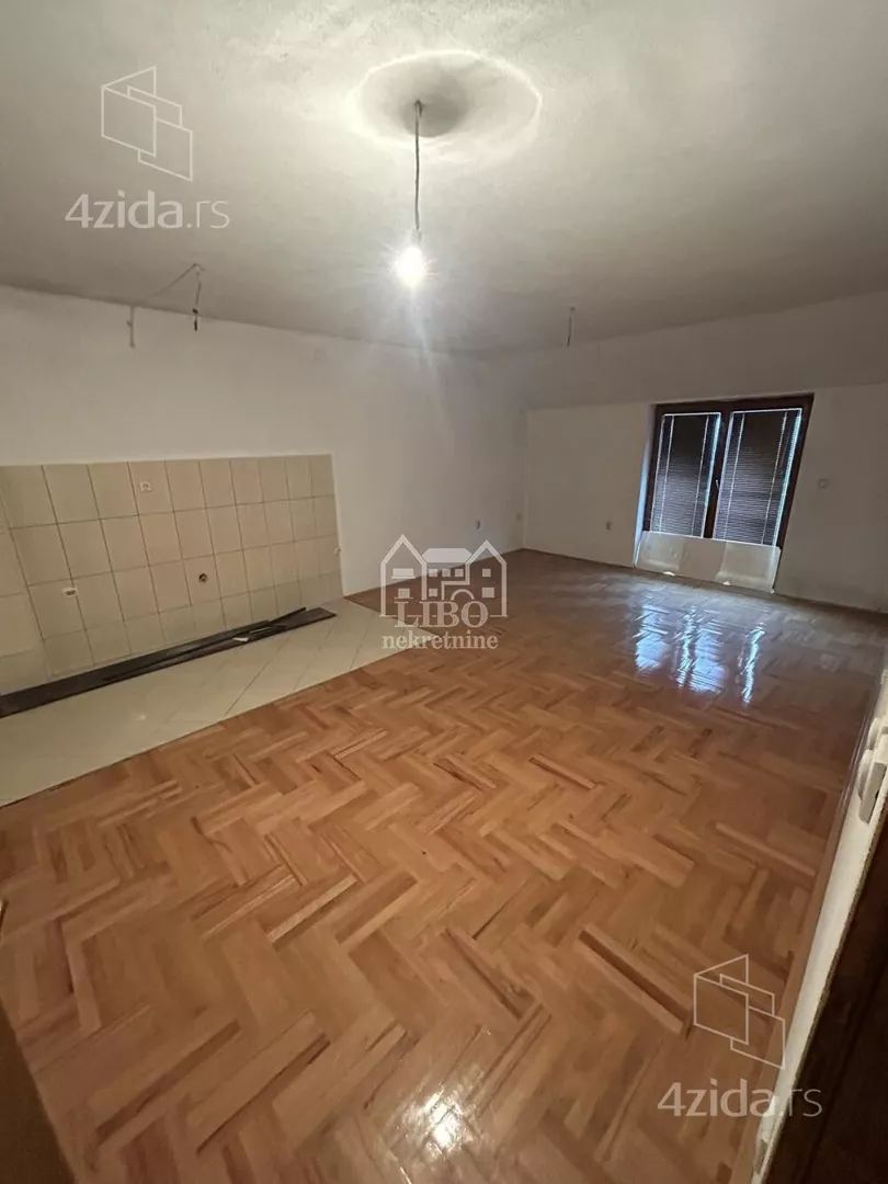 4-etažna kuća | 4zida