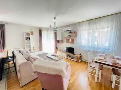 Milice Janković | 4zida.rs