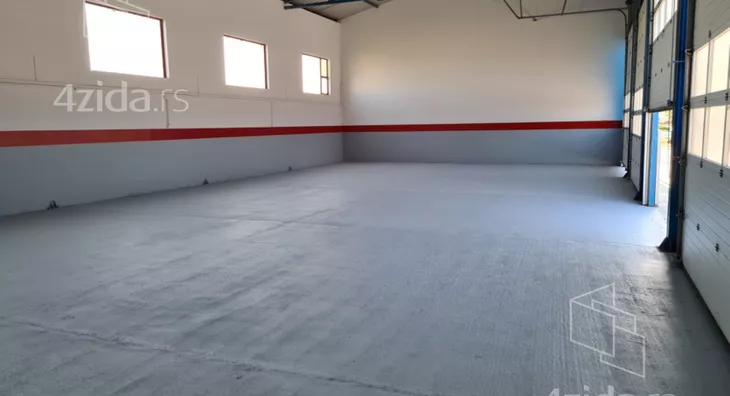 Poslovna zgrada | 4zida