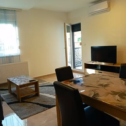 Kaluđerica | 4zida.rs