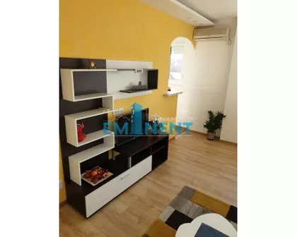 Magistratski trg | 4zida.rs