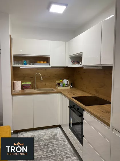 Nemanjina | 4zida.rs