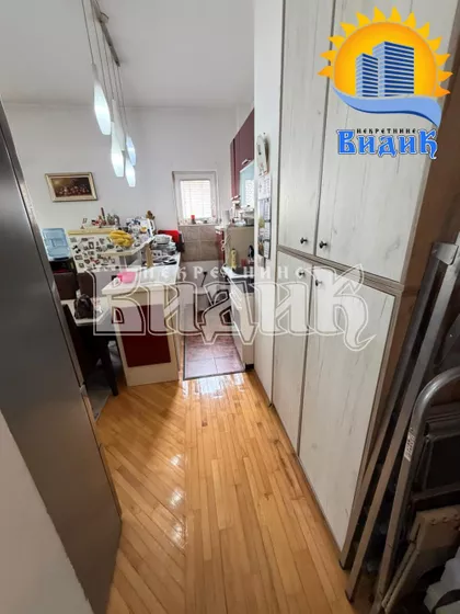 Kneževačka | 4zida.rs