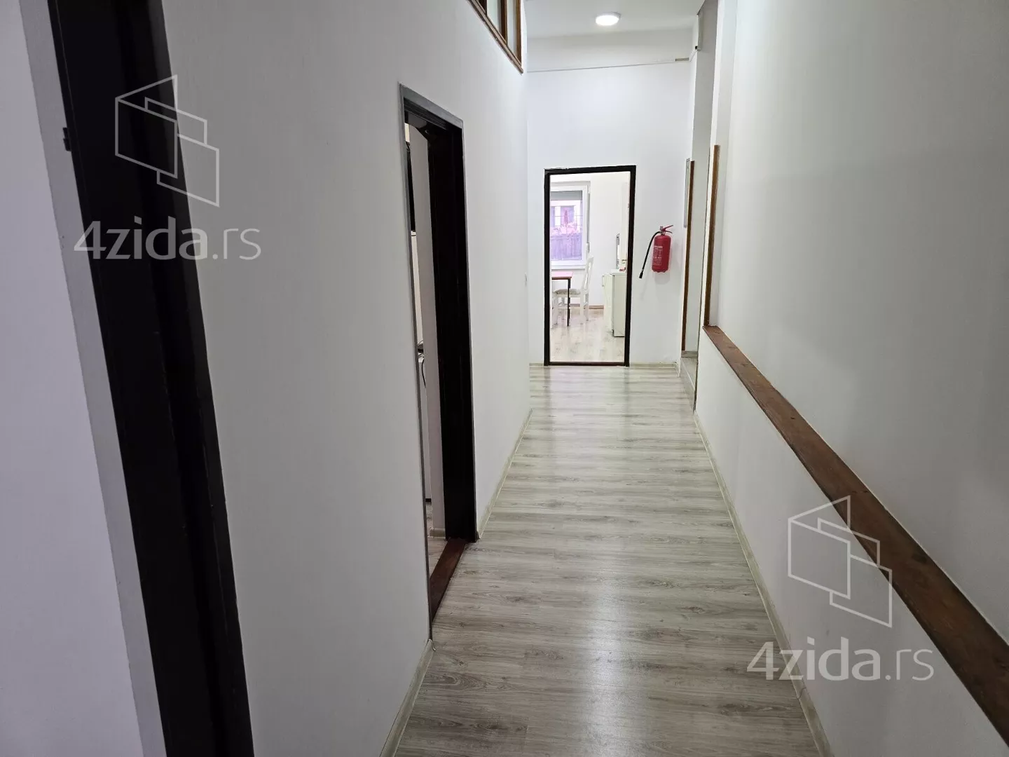 Šestosoban stan | 4zida