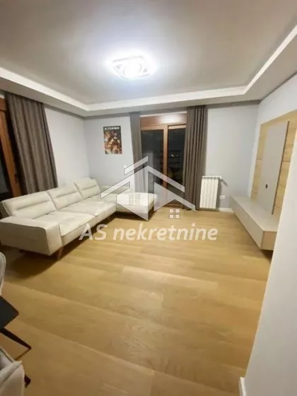 Zvezdarska Šuma | 4zida.rs