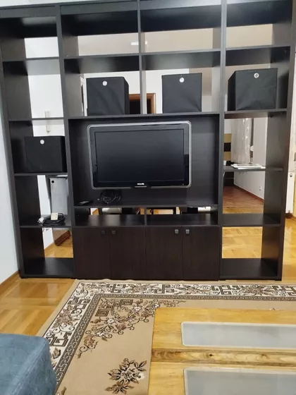Dr Velizara Kosanovića 25 | 4zida.rs