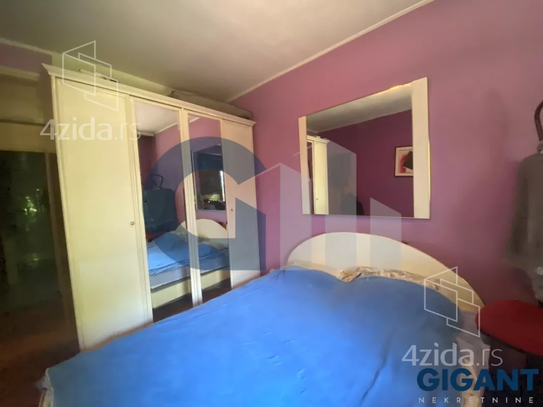 Četvoroiposoban stan | 4zida