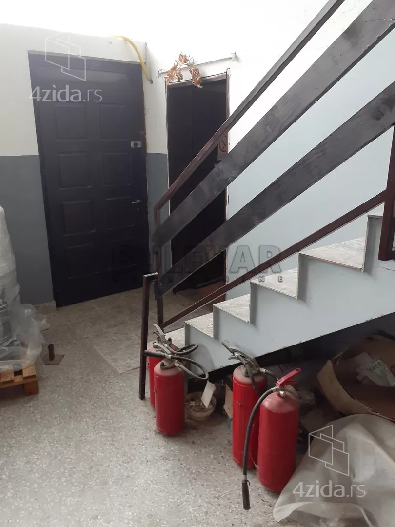 Lokal | 4zida
