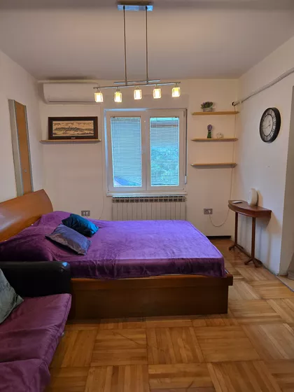 Varovnička | 4zida.rs